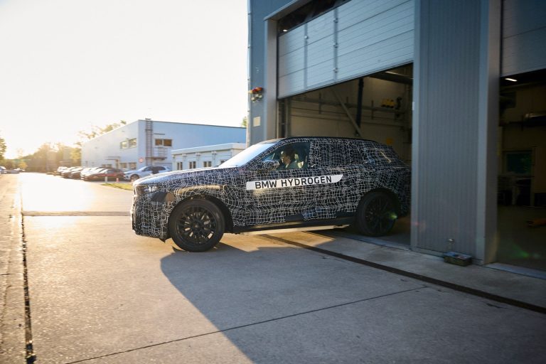 Los 8 SUV con mejor Head-Up Display de realidad aumentada en 2026: ranking por tamaño de proyección y utilidad Los 8 SUV con mejor Head-Up Display de realidad aumentada en 2026: ranking por tamaño de proyección y utilidad
