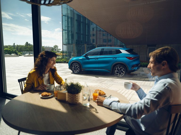 BYD Atto 2 vs Volvo EX30: dos SUV-B eléctricos urbanos con enfoque opuesto en precio y acabado BYD Atto 2 vs Volvo EX30: dos SUV-B eléctricos urbanos con enfoque opuesto en precio y acabado