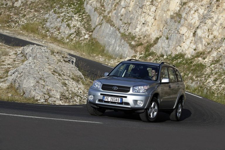 Review Toyota RAV4 Plug-in: ¿el SUV PHEV con mejor equilibrio entre fiabilidad y autonomía eléctrica en 2026? Review Toyota RAV4 Plug-in: ¿el SUV PHEV con mejor equilibrio entre fiabilidad y autonomía eléctrica en 2026?