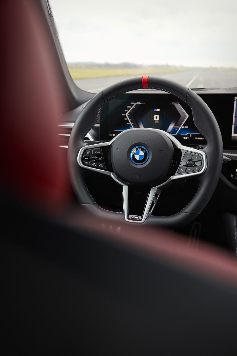 ¿Compacto eléctrico de 40.000 € nuevo o compacto eléctrico premium de 3 años por el mismo precio? Criterios para decidir ¿Compacto eléctrico de 40.000 € nuevo o compacto eléctrico premium de 3 años por el mismo precio? Criterios pa