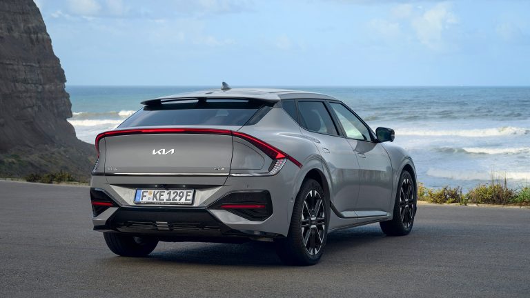 Cómo elegir un compacto eléctrico en 2026 según tu perfil de recarga: en casa, en trabajo o solo en pública Cómo elegir un compacto eléctrico en 2026 según tu perfil de recarga: en casa, en trabajo o solo en pública