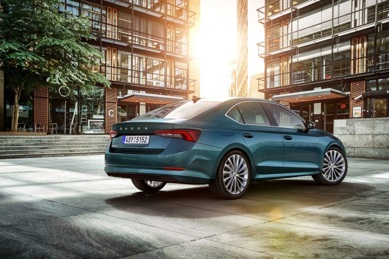 Ranking de compactos PHEV con mejor maletero útil en 2026: cuáles no pierden litros por la batería Ranking de compactos PHEV con mejor maletero útil en 2026: cuáles no pierden litros por la batería