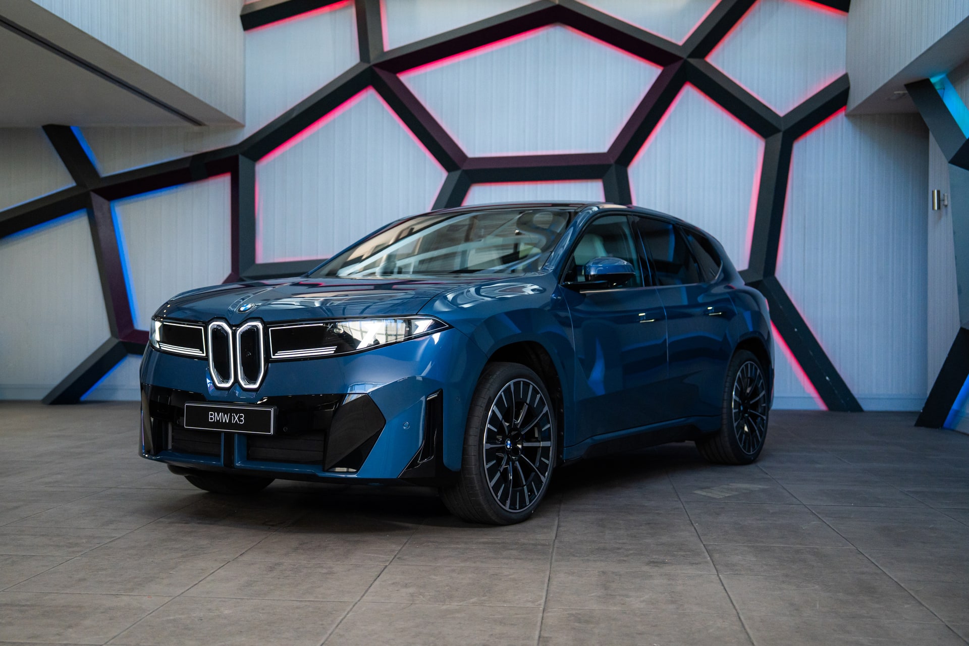 BMW iX3