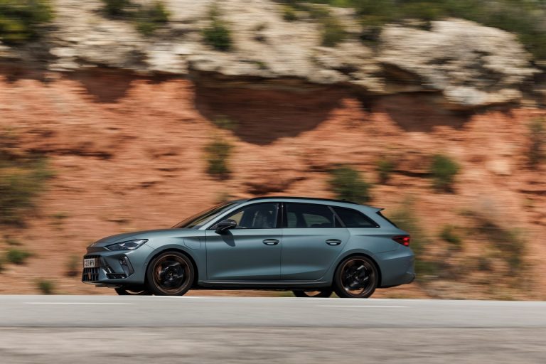 Ranking de SUV-C PHEV con mejor consumo real en modo eléctrico agotado a 120 km/h en 2026 Ranking de SUV-C PHEV con mejor consumo real en modo eléctrico agotado a 120 km/h en 2026