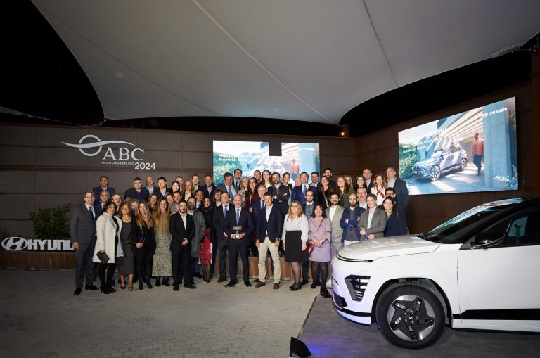 Hyundai Kona Electric vs Peugeot e-2008: ¿qué SUV-B eléctrico de acceso conviene más en 2026? Hyundai Kona Electric vs Peugeot e-2008: ¿qué SUV-B eléctrico de acceso conviene más en 2026?