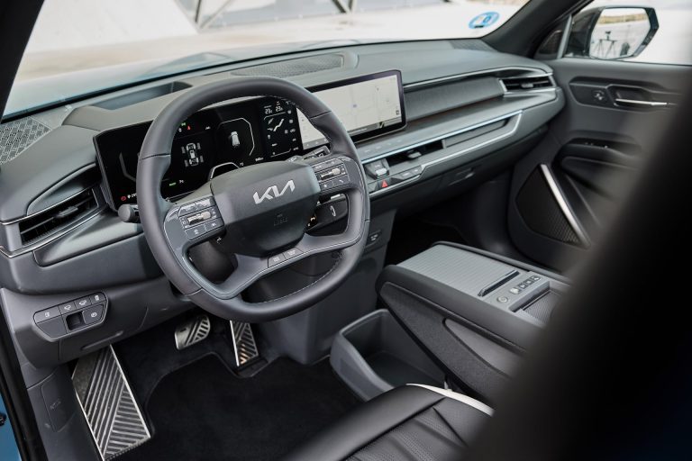 Cómo elegir un SUV eléctrico familiar en 2026 según la altura del vano de carga: criterios de diseño para sillas infantiles y perros grandes Cómo elegir un SUV eléctrico familiar en 2026 según la altura del vano de carga: criterios de diseño para sill