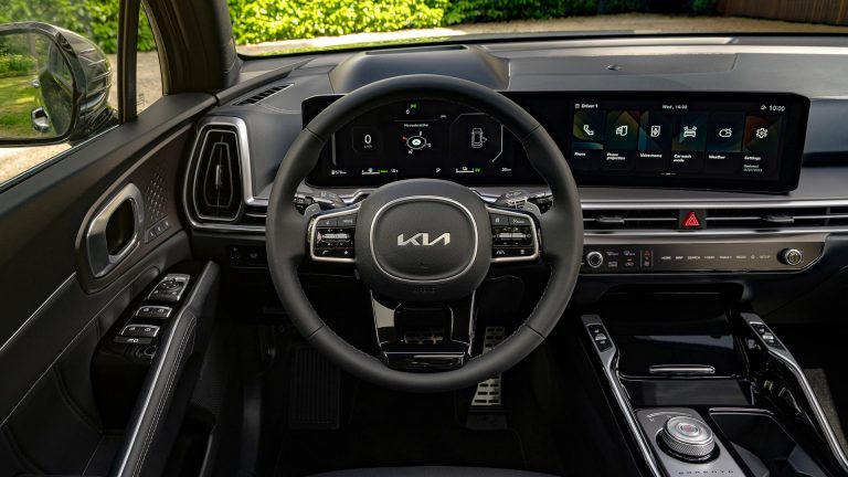Ranking de SUV familiares PHEV con mayor autonomía eléctrica real en 2026 por debajo de 50.000 € Ranking de SUV familiares PHEV con mayor autonomía eléctrica real en 2026 por debajo de 50.000 €