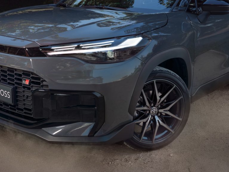 Toyota Corolla Cross vs Honda ZR-V: ¿qué SUV familiar híbrido rinde mejor en uso mixto en 2026? Toyota Corolla Cross vs Honda ZR-V: ¿qué SUV familiar híbrido rinde mejor en uso mixto en 2026?
