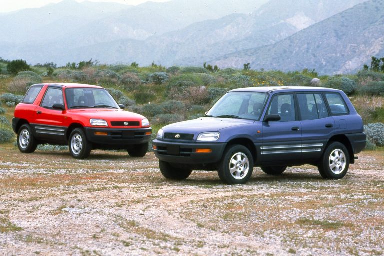 Toyota RAV4 vs Kia Sportage: ¿qué SUV-C híbrido rinde mejor por debajo de 40.000 € en 2026? Toyota RAV4 vs Kia Sportage: ¿qué SUV-C híbrido rinde mejor por debajo de 40.000 € en 2026?