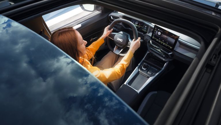 Ranking de SUV-C gasolina con mejor precio-equipamiento de serie en 2026 por debajo de 32.000 € Ranking de SUV-C gasolina con mejor precio-equipamiento de serie en 2026 por debajo de 32.000 €
